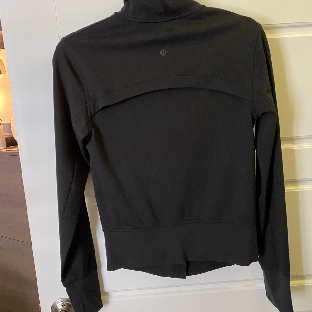 Lululemon zip up size 6